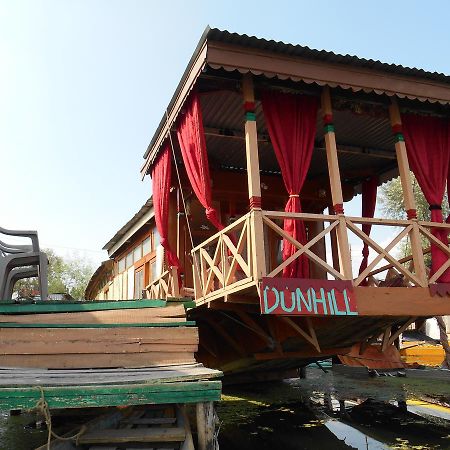 Houseboat Dunhill Bed and Breakfast Srīnagar Buitenkant foto