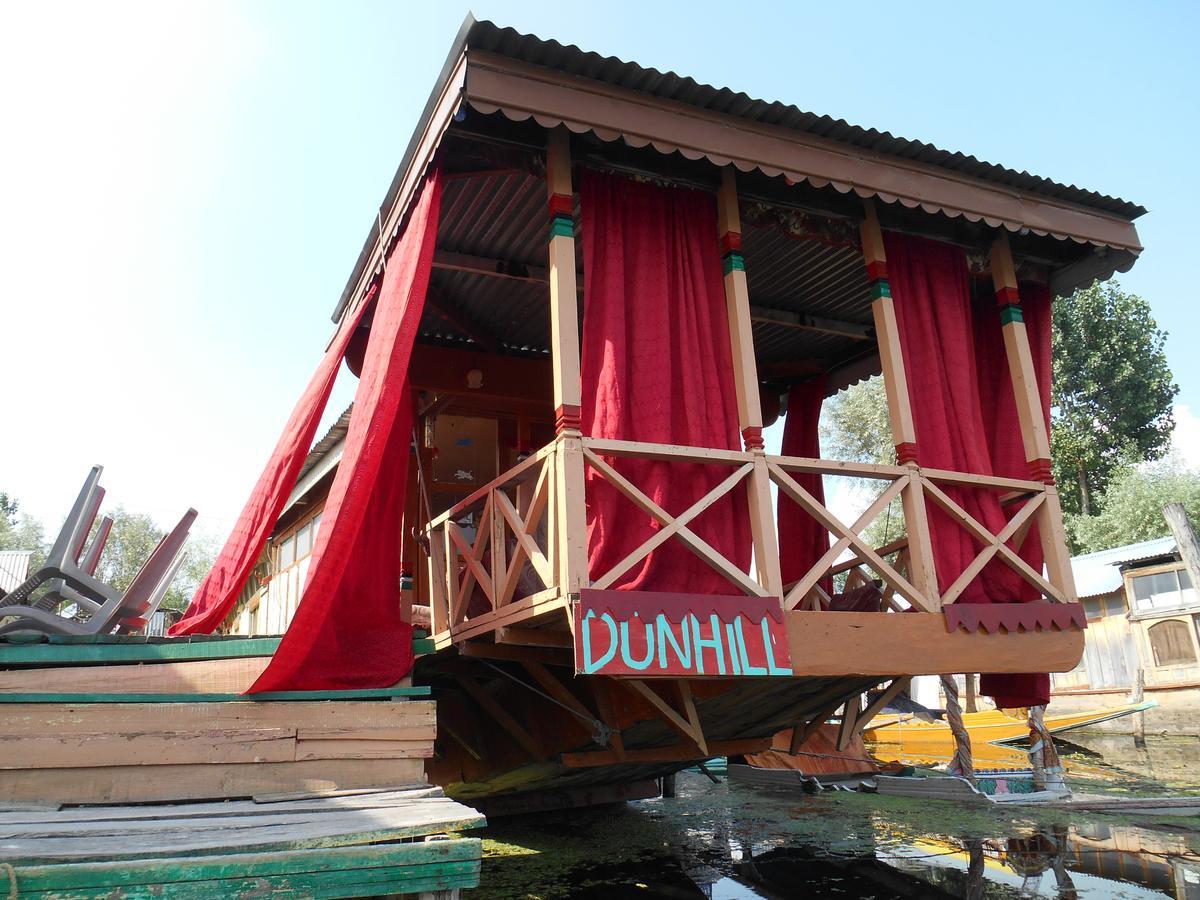 Houseboat Dunhill Bed and Breakfast Srīnagar Buitenkant foto